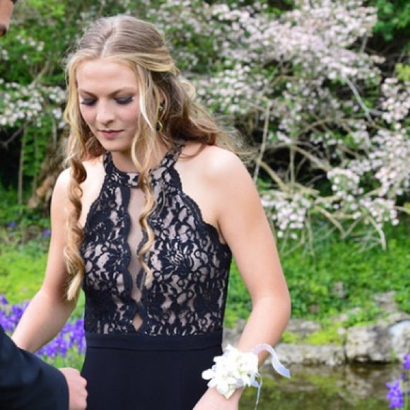 Prom Dress (Sz 5) - Picture 2 of 3